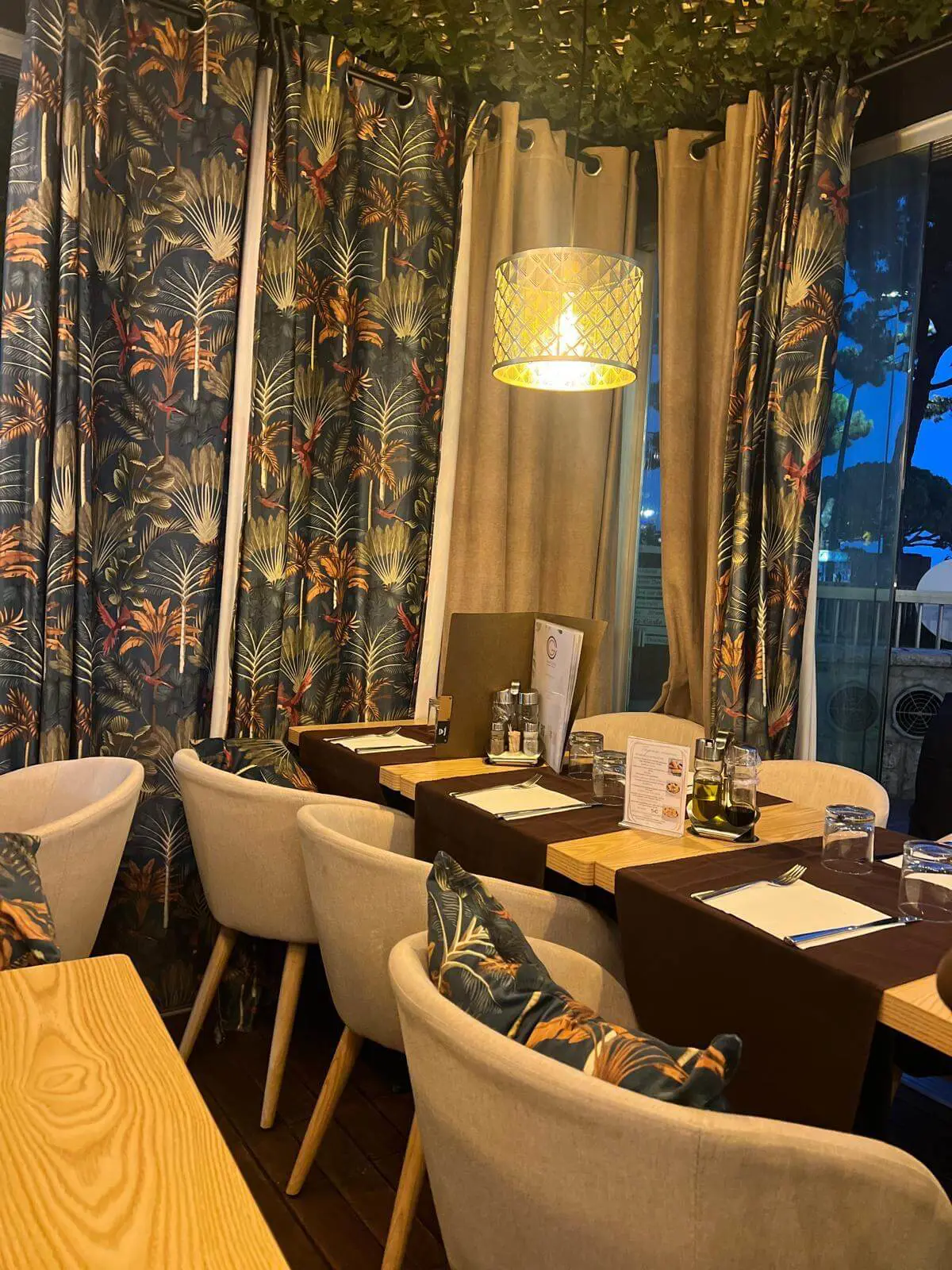 A Minuty Prestige bottle of wine and a nice ambient background