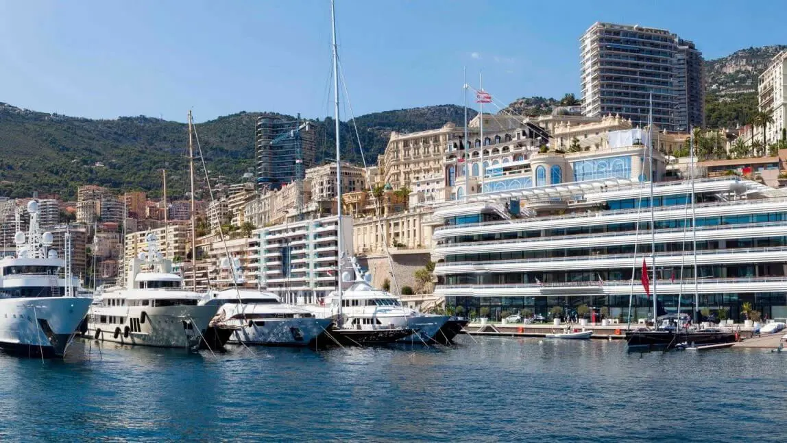 Yacht Community relaxing in Monaco